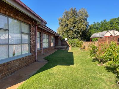 House For Rent in Flora Gardens, Vanderbijlpark