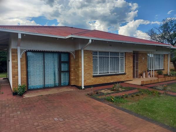 House For Sale in Parys, Parys